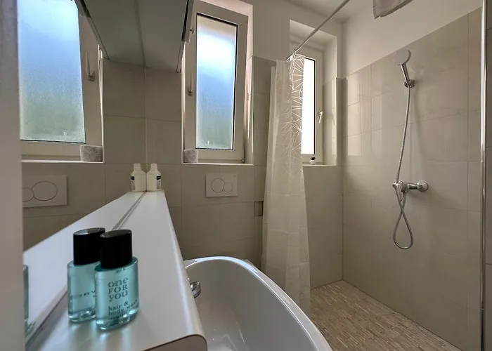 Feelhome-golfclub-balkon-4 Gaeste-wifi-smart Tv * Ebreichsdorf