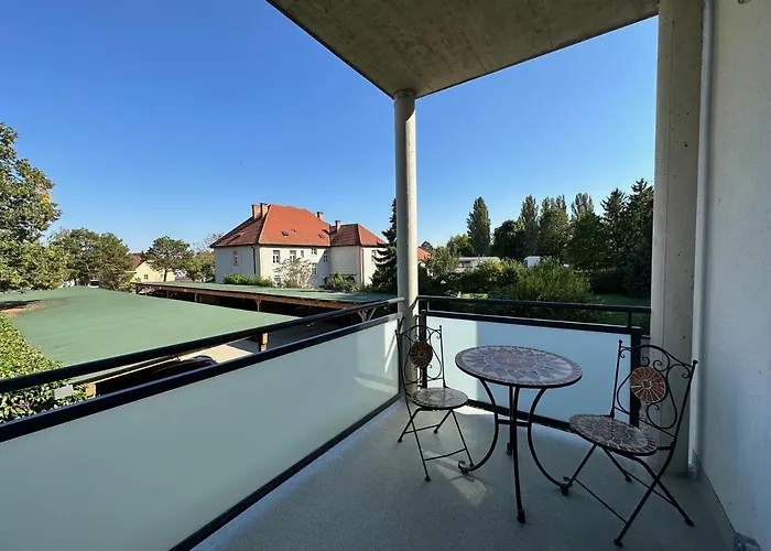 Feelhome-golfclub-balkon-4 Gaeste-wifi-smart Tv *